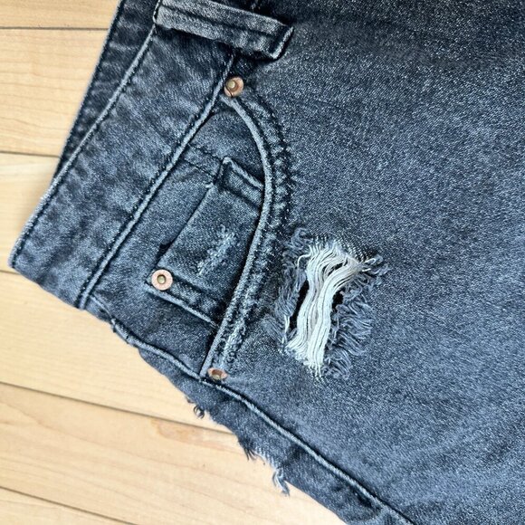URBAN OUTFITTERS BDG Grey Black Denim Distressed Jean Mini Skirt Size small - Picture 4 of 12